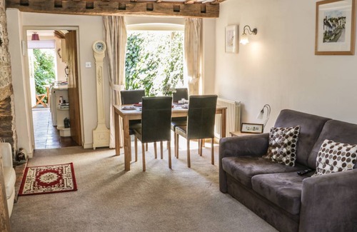 Ludwel Cottage | Cabin ∙ 2 bedrooms ∙ 4 guests