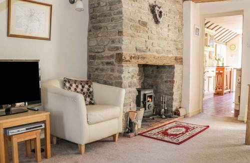 Ludwel Cottage | Cabin ∙ 2 bedrooms ∙ 4 guests