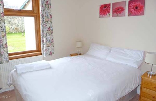 Banavie Cottage | Cabin ∙ 2 bedrooms ∙ 4 guests