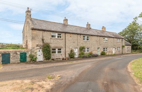 Thropton Cottage | Cabin ∙ 2 bedrooms ∙ 4 guests