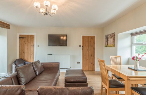 Thropton Cottage | Cabin ∙ 2 bedrooms ∙ 4 guests