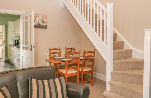 Hope Valley Cottage | Cabin ∙ 2 bedrooms ∙ 4 guests