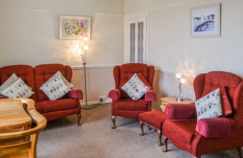 Bamburgh Cottage | Cabin ∙ 2 bedrooms ∙ 5 guests