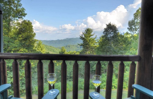 Almond Cabin | Cabin ∙ 2 bedrooms ∙ 6 guests