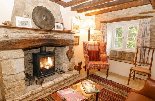 Rendcomb Cottage | Cabin ∙ 2 bedrooms ∙ 2 guests