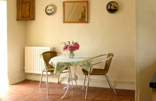 Gwaenysgor Near Prestatyn Cottage | Cabin ∙ 2 bedrooms ∙ 4 guests