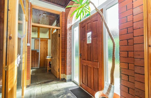 Southport Cottage | Cabin ∙ 2 bedrooms ∙ 5 guests