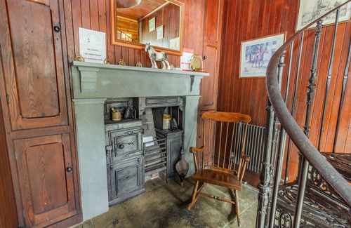 Southport Cottage | Cabin ∙ 2 bedrooms ∙ 5 guests