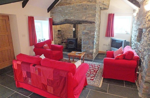 Trefasser Cottage | Cabin ∙ 2 bedrooms ∙ 4 guests