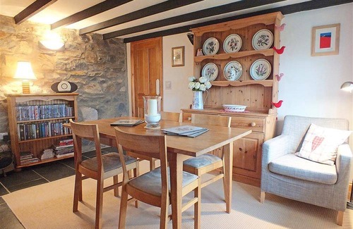 Trefasser Cottage | Cabin ∙ 2 bedrooms ∙ 4 guests