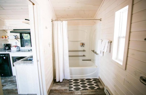 Steele Creek Cabin | Cabin ∙ 2 guests