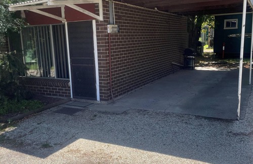 Thornton Cabin | CABIN 2Q - Couple or single, motel style cabin