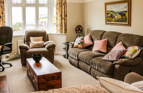 Ludwel Cottage | Cabin ∙ 3 bedrooms ∙ 5 guests
