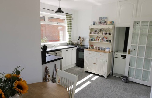 Lincoln Cottage | Cabin ∙ 3 bedrooms ∙ 5 guests