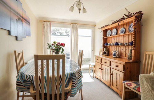 Mullion Cottage | Cabin ∙ 3 bedrooms ∙ 6 guests