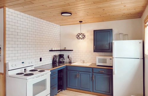 Nevis Resort | Cabin 4 | Moonbeam