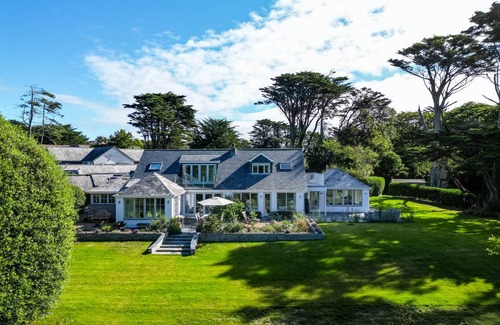 Trebetherick Cottage | Cabin ∙ 5 bedrooms ∙ 10 guests