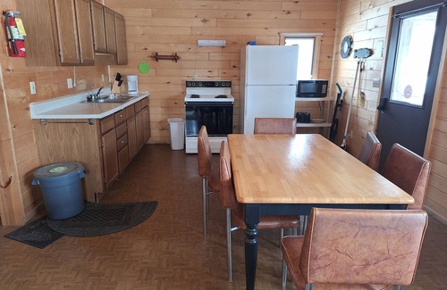 Park Rapids Cabin | Cabin 5. Charming 2-bedroom cabin at Family Friendly Resort near Park Rapids MN