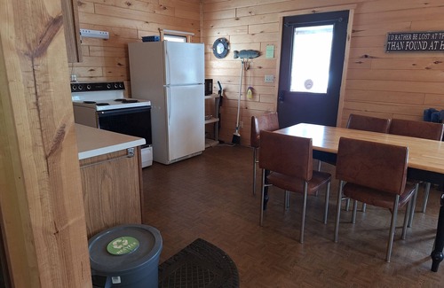 Park Rapids Cabin | Cabin 5. Charming 2-bedroom cabin at Family Friendly Resort near Park Rapids MN