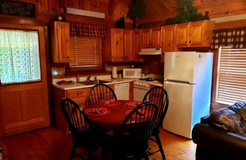 Sevierville Cabin | Cabin Close to Pigeon Forge in Echota Resort