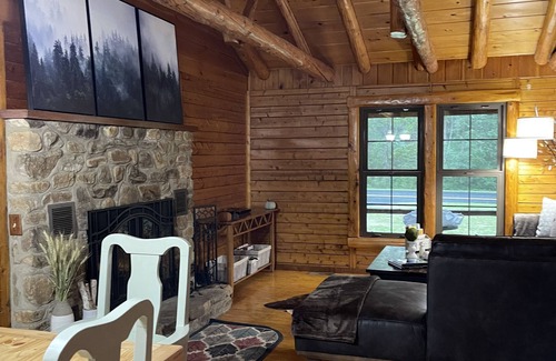 Waynesboro Cabin | Cabin Fever near Shenandoah & Blue Ridge