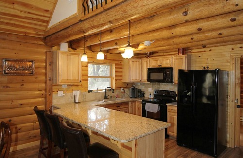 Canyon Lake Cabin | 🌲 Cabin in Texas Hill Country, Canyon Lake TexasnWINTER TEXANS WELCOME!