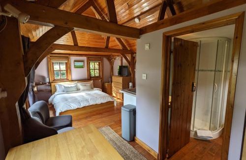 New Forest District Apartment | Cabin in the Forest