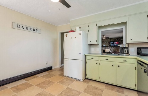 Jefferson House | cabin off the Blue Ridge Parkway in Jefferson NC