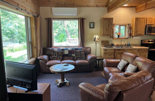 Klickitat Cabin | Cabin on the Klickitat River - Boat Access and Beach