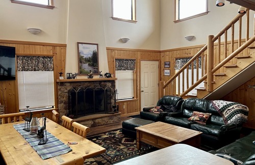 Kamas Cabin | Cabin sleeps 16- only 10 minutes from Wasatch Mountain Uintas National Park