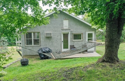 Glenwood Cabin | Cabin with private beach access to Lake Minnewaska