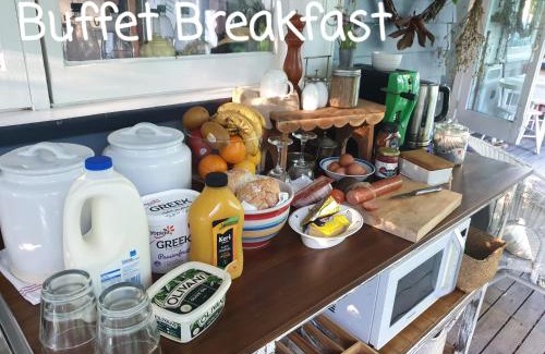 Motueka House | Cabins on Tudor bed & breakfast