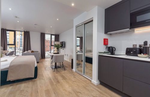 Manchester City Centre Apartment | Cable Street Serviced Apartments