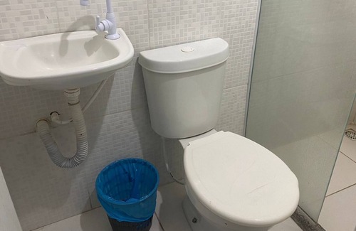 Jardim Flamboyant Apartment | Cabo Frio - Suite 14 - Vila Nova - Aluguel Economico