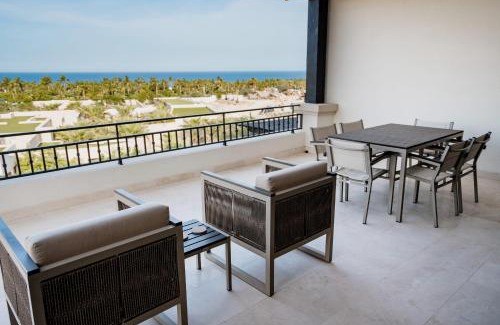 Palmilla Apartment | Cabo penthouse with unmatched resort amenities