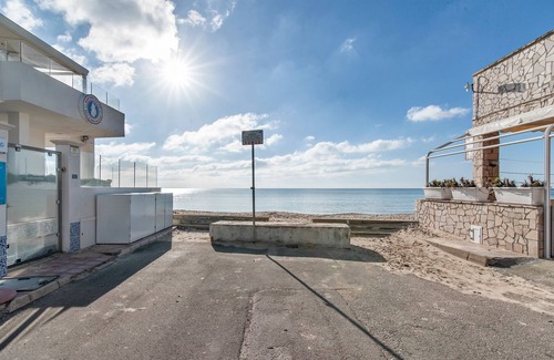 Torre Lapillo Apartment | Caboto Balcony