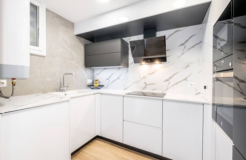 Benidorm Apartment | Cachirulo Deluxe Apartment 13-B Levante Beach