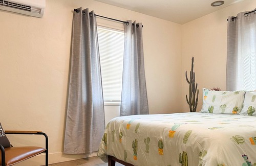 Escalon Cottage | Cactus Cottage spacious 1 bedroom 1 bathroom Pet Friendly