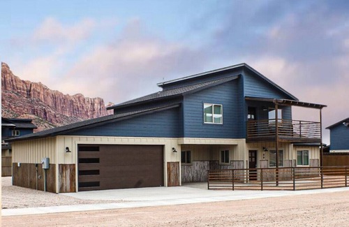 Moab South Valley House | "Cadillac Desert" Moab