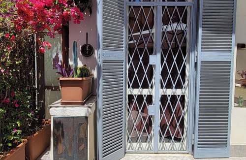 Rione XVIII Castro Pretorio Apartment | Caesar Room