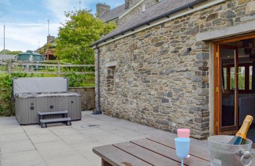 Bontnewydd House | Caffi Sali - Weluk143