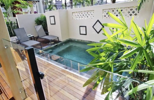 Westcourt Villa | Cairns Resort Large Private Villa