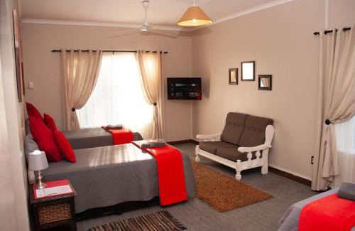 Emalahleni House | Cairos Guest House