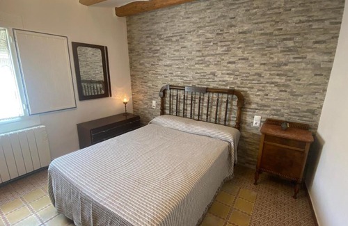 Castellfollit de Riubregos House | Cal cap xic