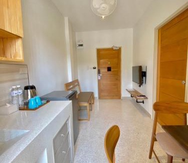 Chumphon Hotel | Calamint Residence Hotel (คาลามิ้นท์)