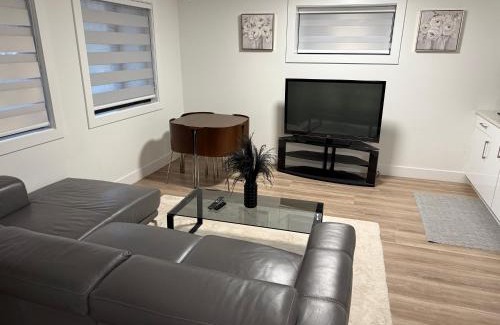 Guildford Apartment | Calm & Cozy Private Suite