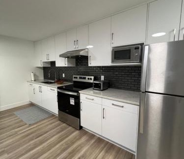 Guildford Apartment | Calm & Cozy Private Suite