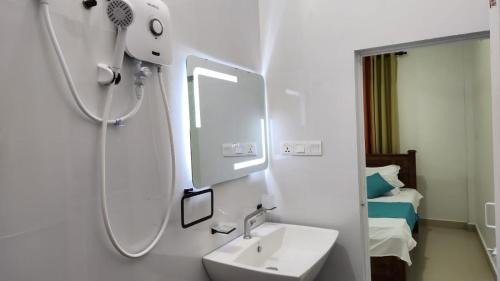 Trincomalee Villa | Calm Guest