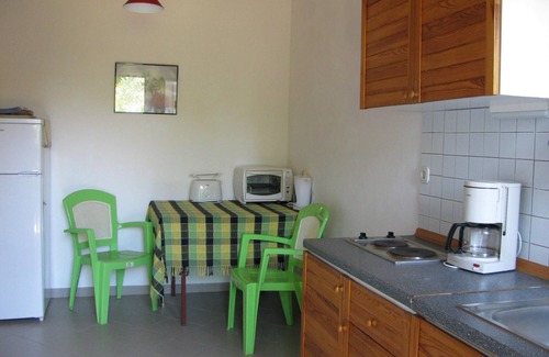 Kakovatos House | Calm located, amid an olive grove, close to the beach, wifi | holiday house Ilia