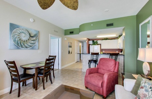 Panama City Beach Condo | Calypso 805 East - Beach Chairs, Free Activities Each Day of Stay, and More